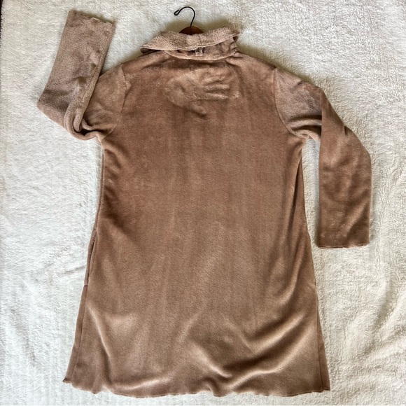 Daydream by Berkshire Home Cozy Robe Women Size S/M Tan Long Sleeves - Picture 5 of 10